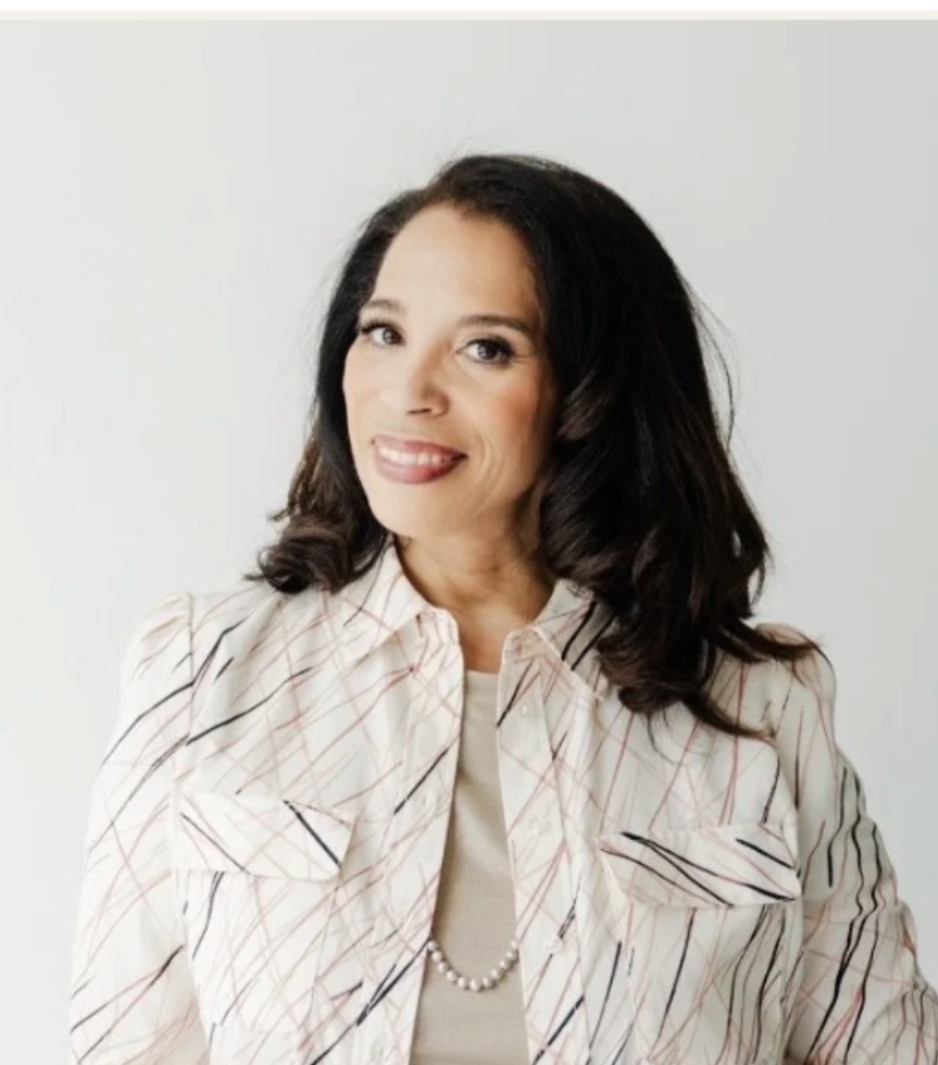 Dr. Angélica Pérez-Litwin